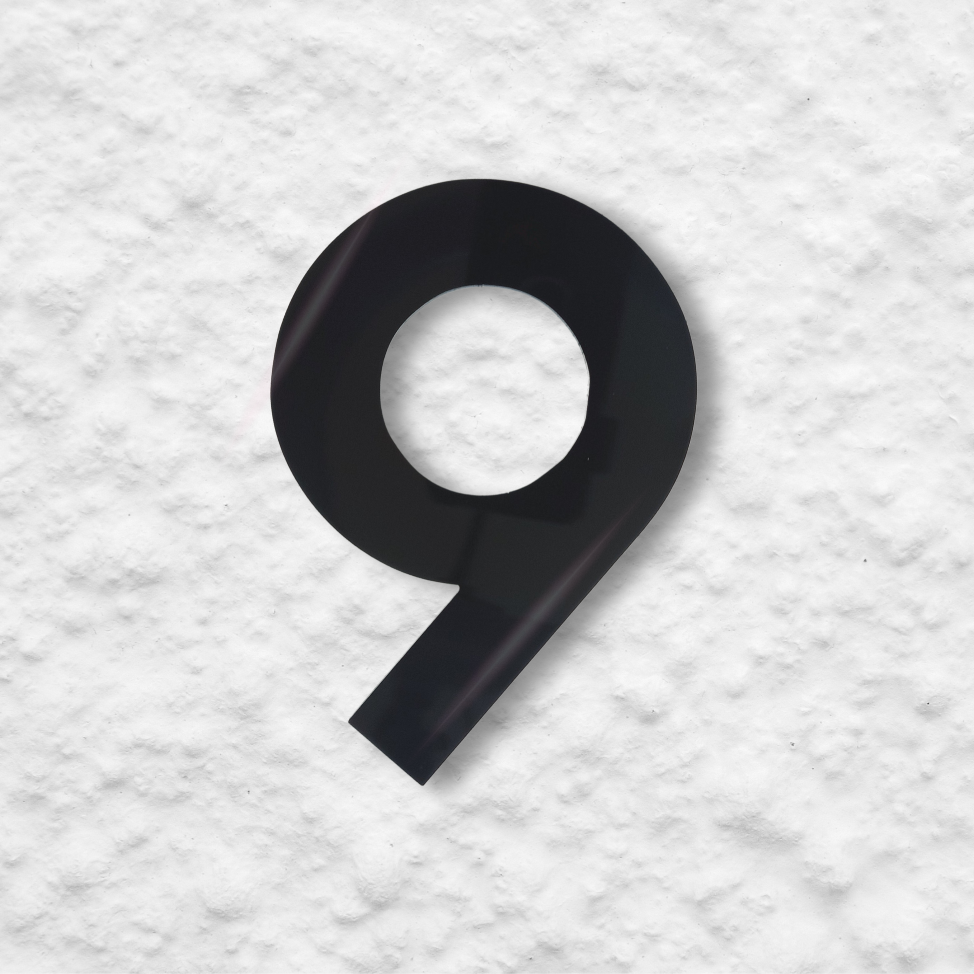 Floating Number 9 - Black Gloss (150mm high)