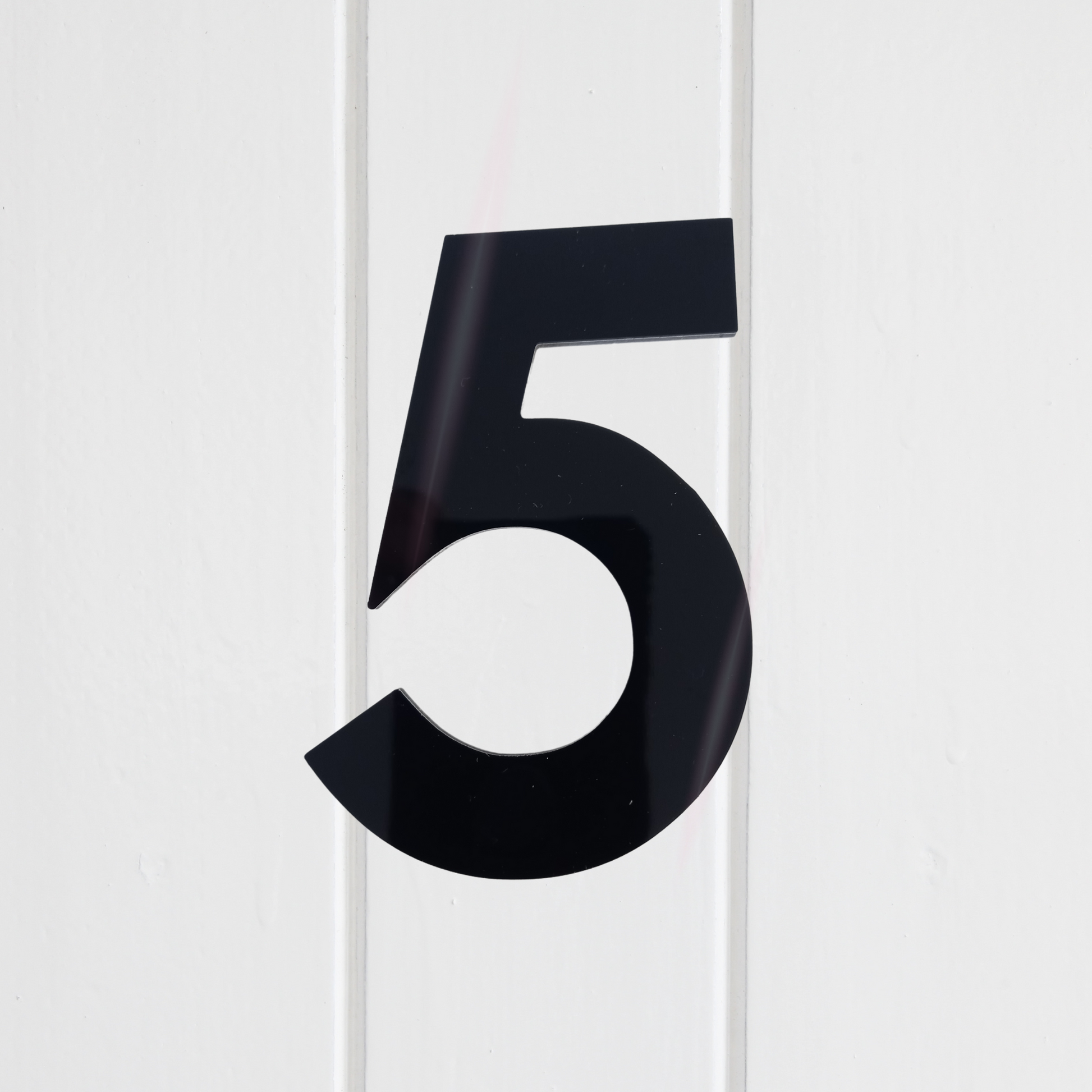 Stick On Number 5 - Black Gloss (100mm high)