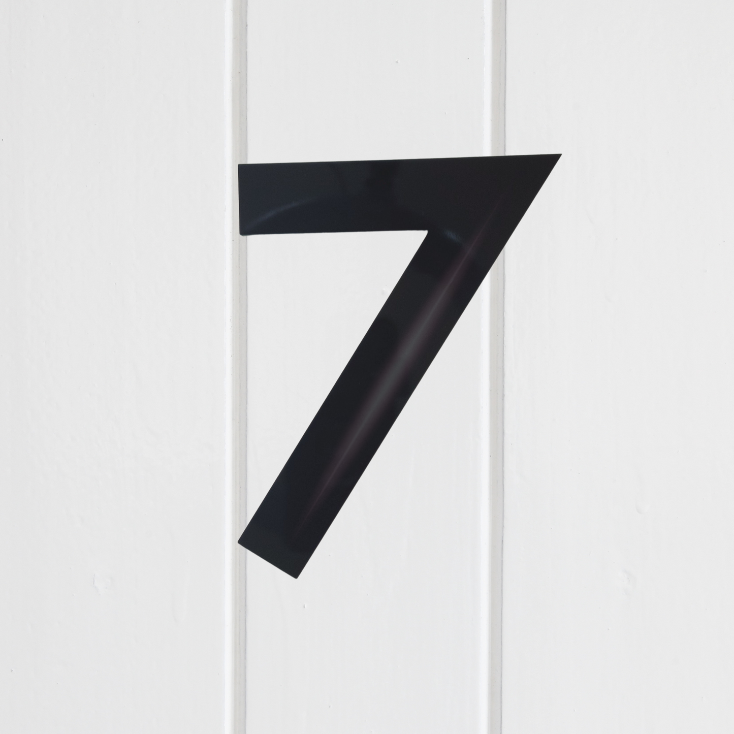 Stick On Number 7 - Black Gloss (100mm high)